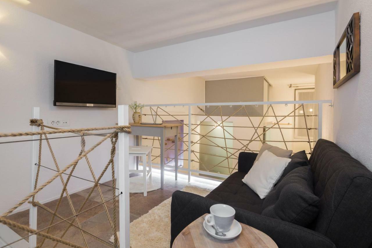 Rooms N&M Σπλιτ Εξωτερικό φωτογραφία